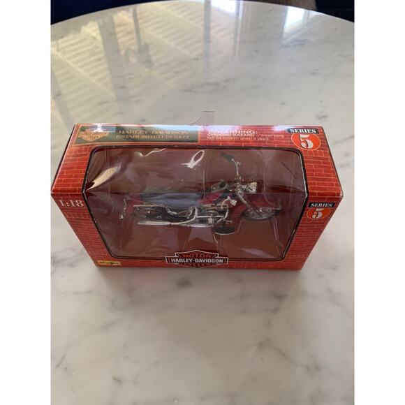 NIB Harley Davidson Model Maisto 1:18 Series 5 Motorcycle Toy - Picture 3 of 6
